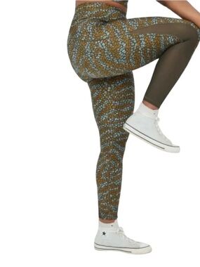 Offline by Aerie Real Me High Rise 7/8 Leopard Print Leggings Green Blue Medium
